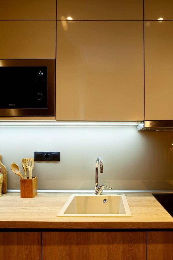 Designer Apartments Close To The Center + Free Parking Selanik Dış mekan fotoğraf